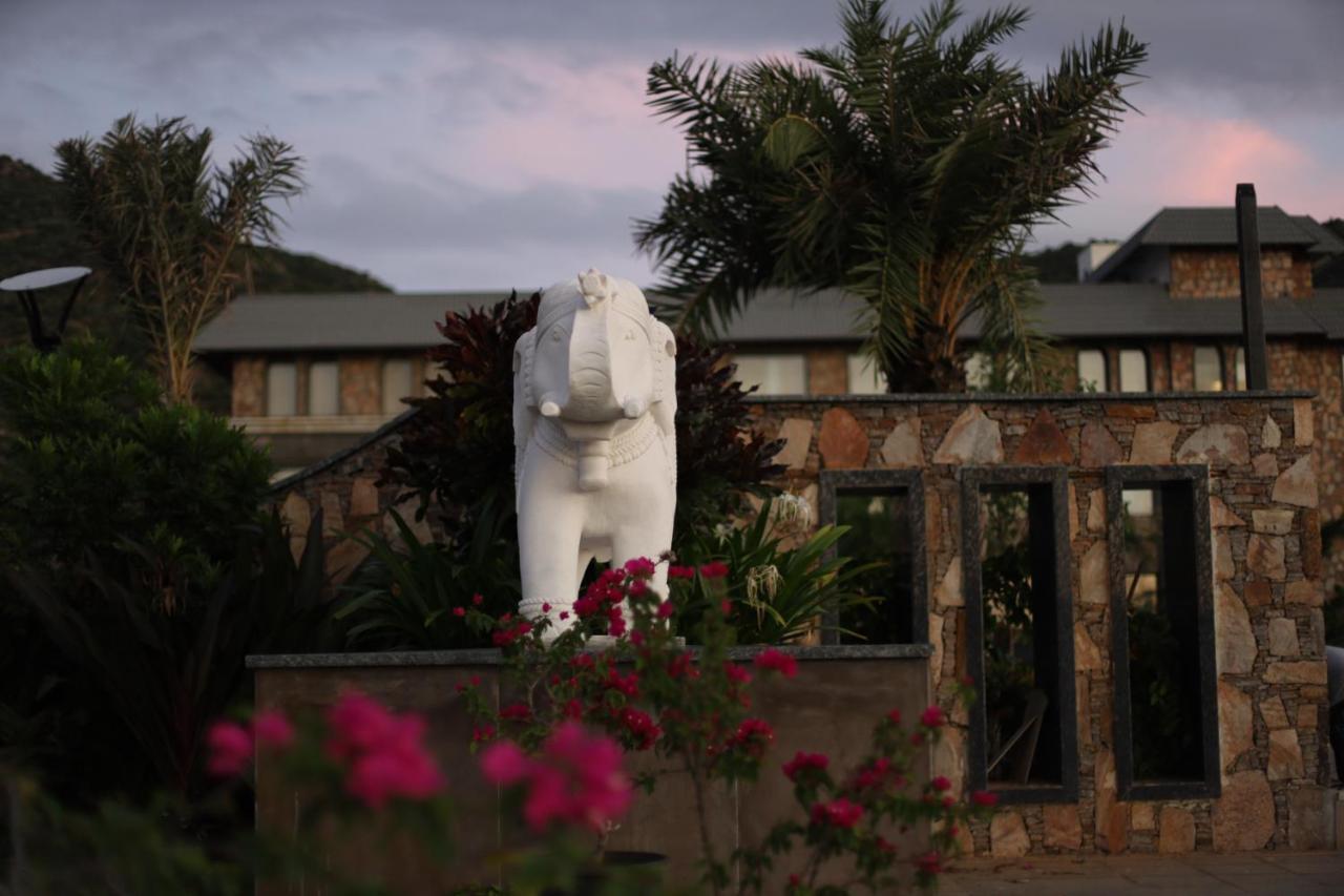 Pushkara Resort And Spa エクステリア 写真
