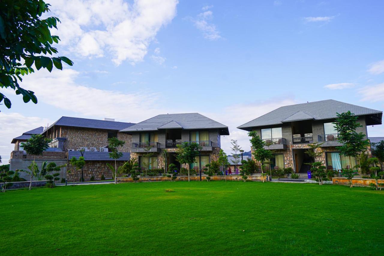 Pushkara Resort And Spa エクステリア 写真