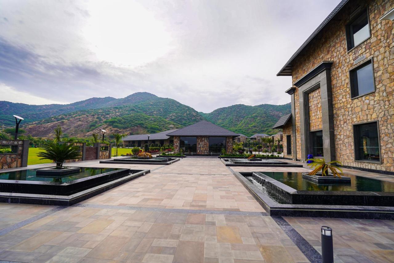Pushkara Resort And Spa エクステリア 写真