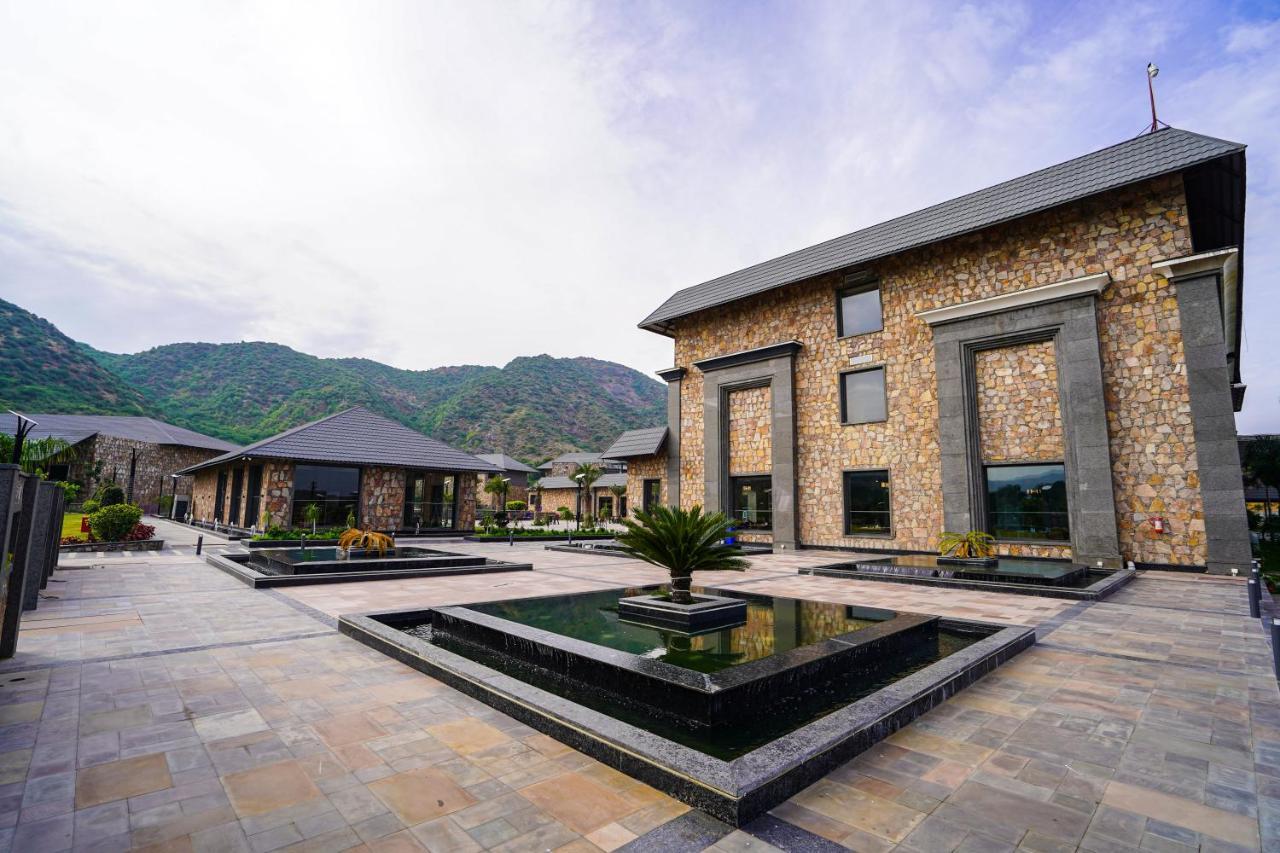 Pushkara Resort And Spa エクステリア 写真