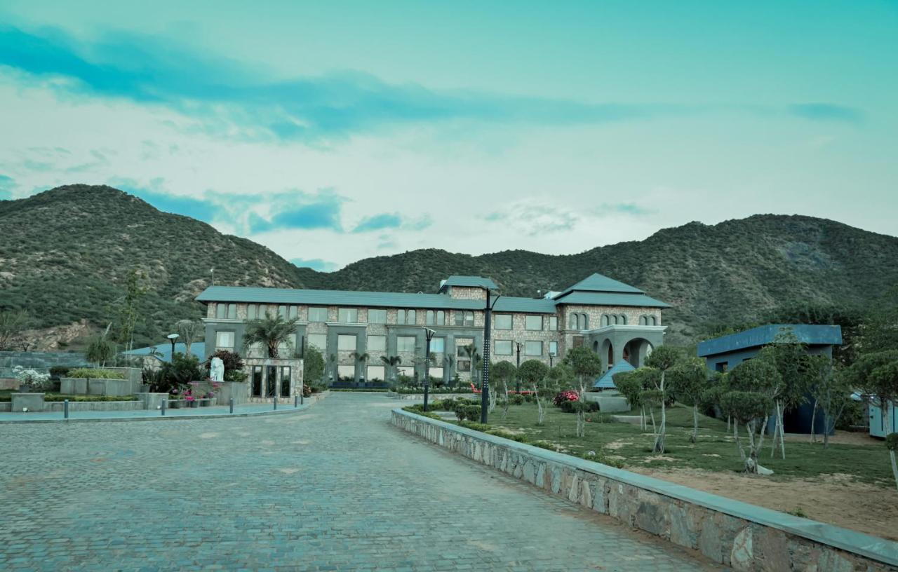 Pushkara Resort And Spa エクステリア 写真