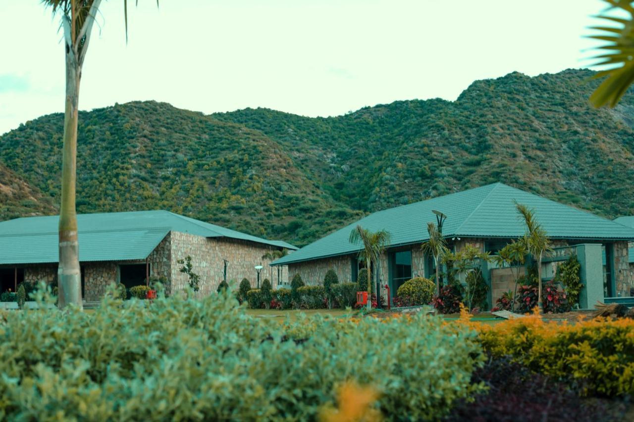 Pushkara Resort And Spa エクステリア 写真